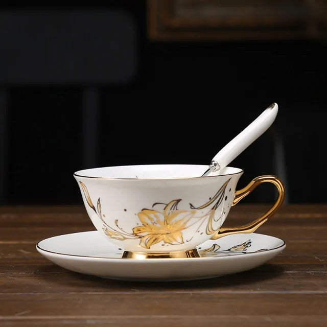 European Royal Bone China Tea Cup & Saucer Set – Vintage Elegance